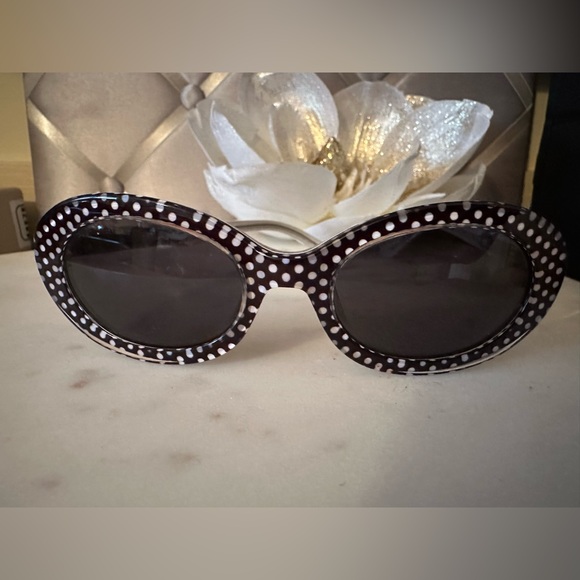 Moschino Teen Sunglasses AUTHENTIC (New) - Picture 5 of 7